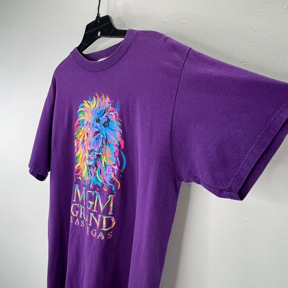 Vintage 90s MGM Grand Las Vegas T Shirt L Adult Purple Lion Rainbow Colorful - Picture 2 of 6